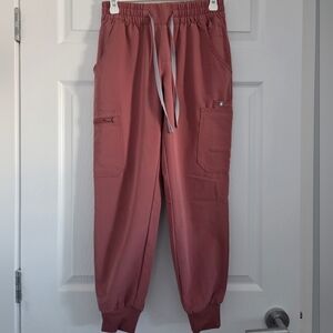 FIGS Petite Relaxed Jogger Scrub Pants - Mauve - Size XS